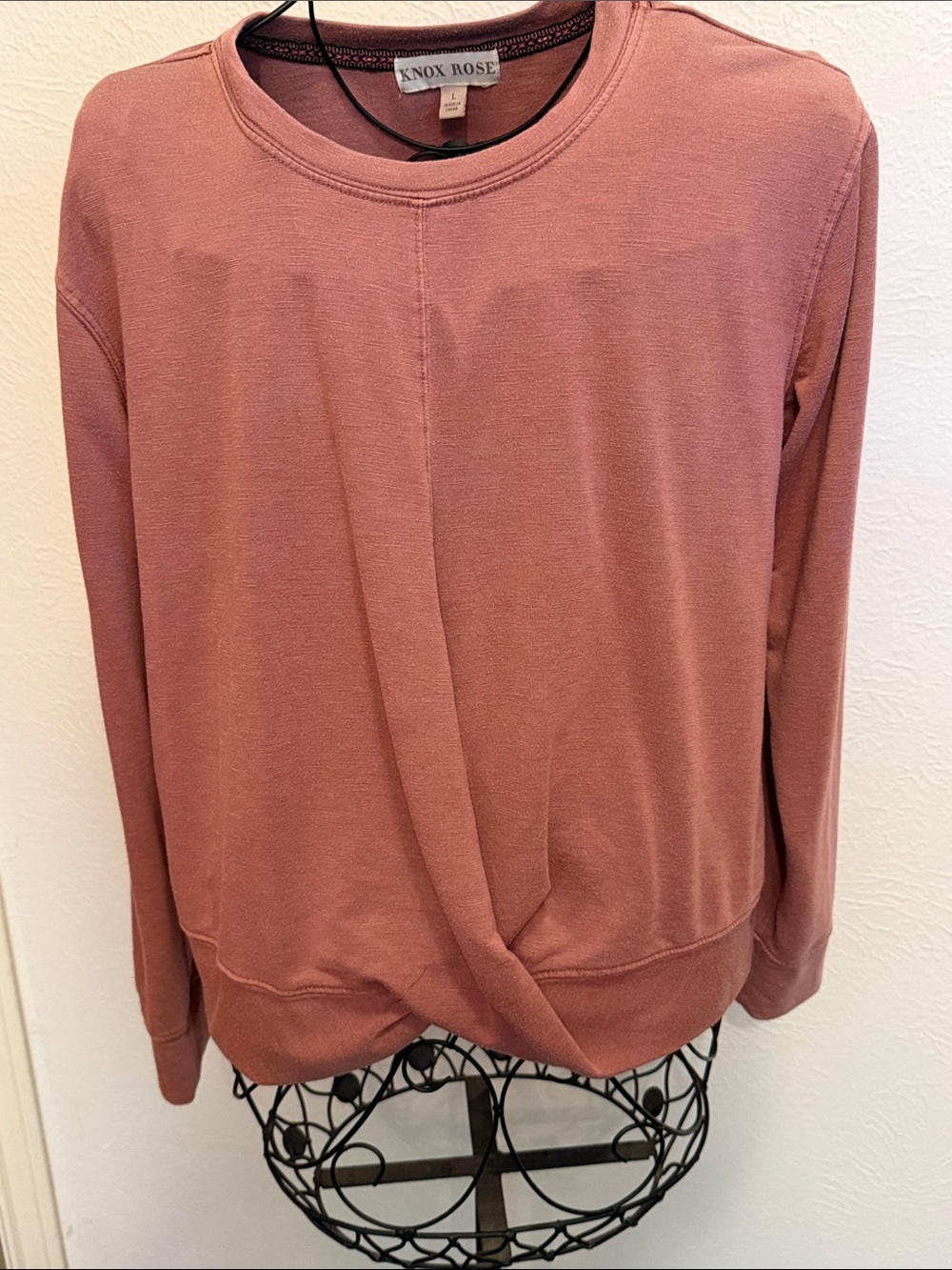 Knox Rose Mauve Twist-Front Pullover Sweatshirt